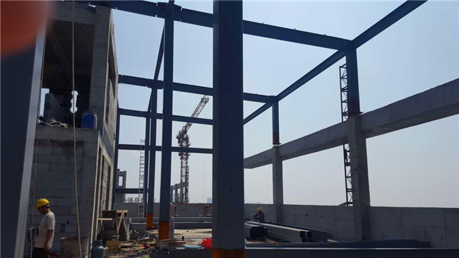 鋼結構廠房建單層還是雙層好？